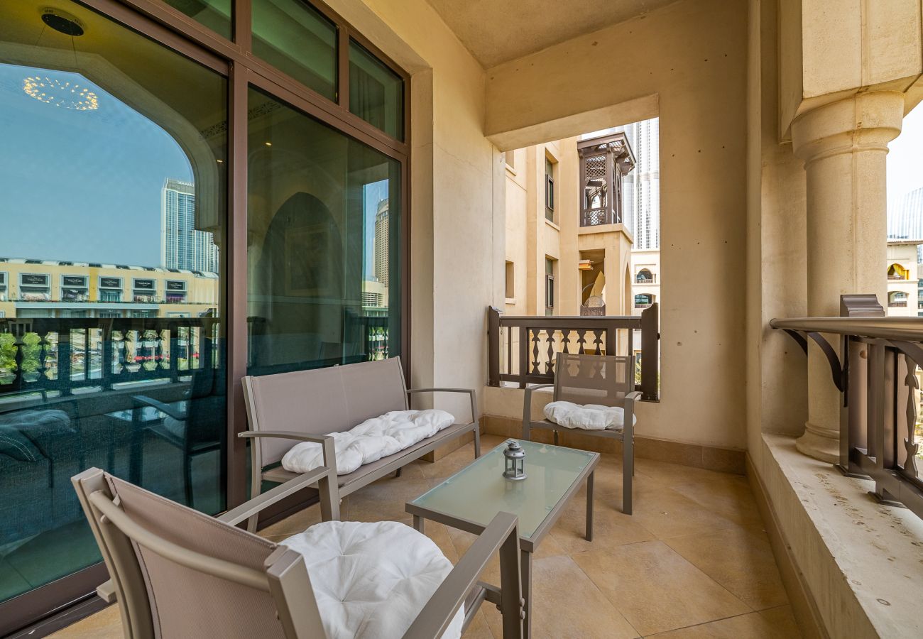 Apartment in Dubai - Elegant 1BDR in Downtown with Burj Khalifa View