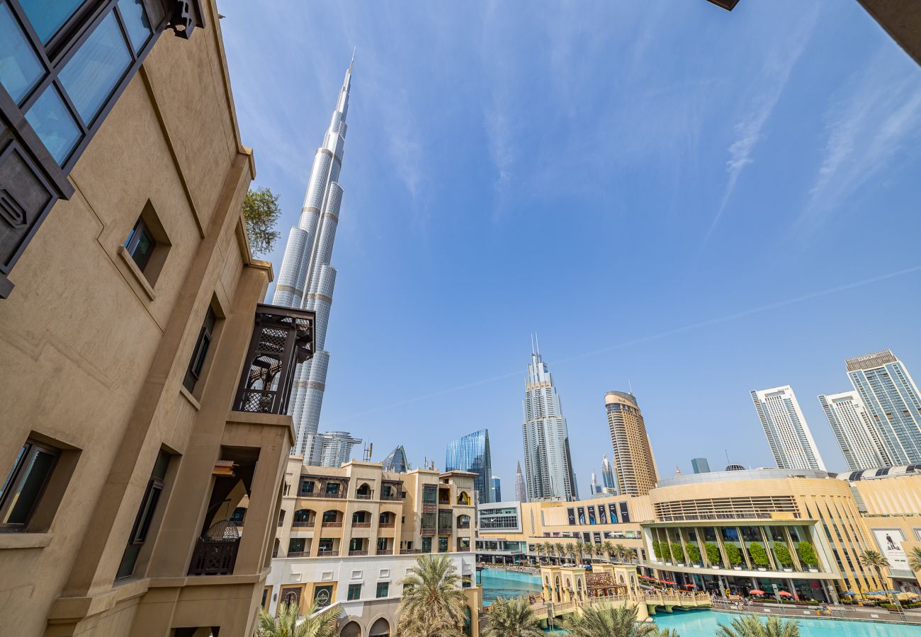 Apartment in Dubai - Elegant 1BDR in Downtown with Burj Khalifa View