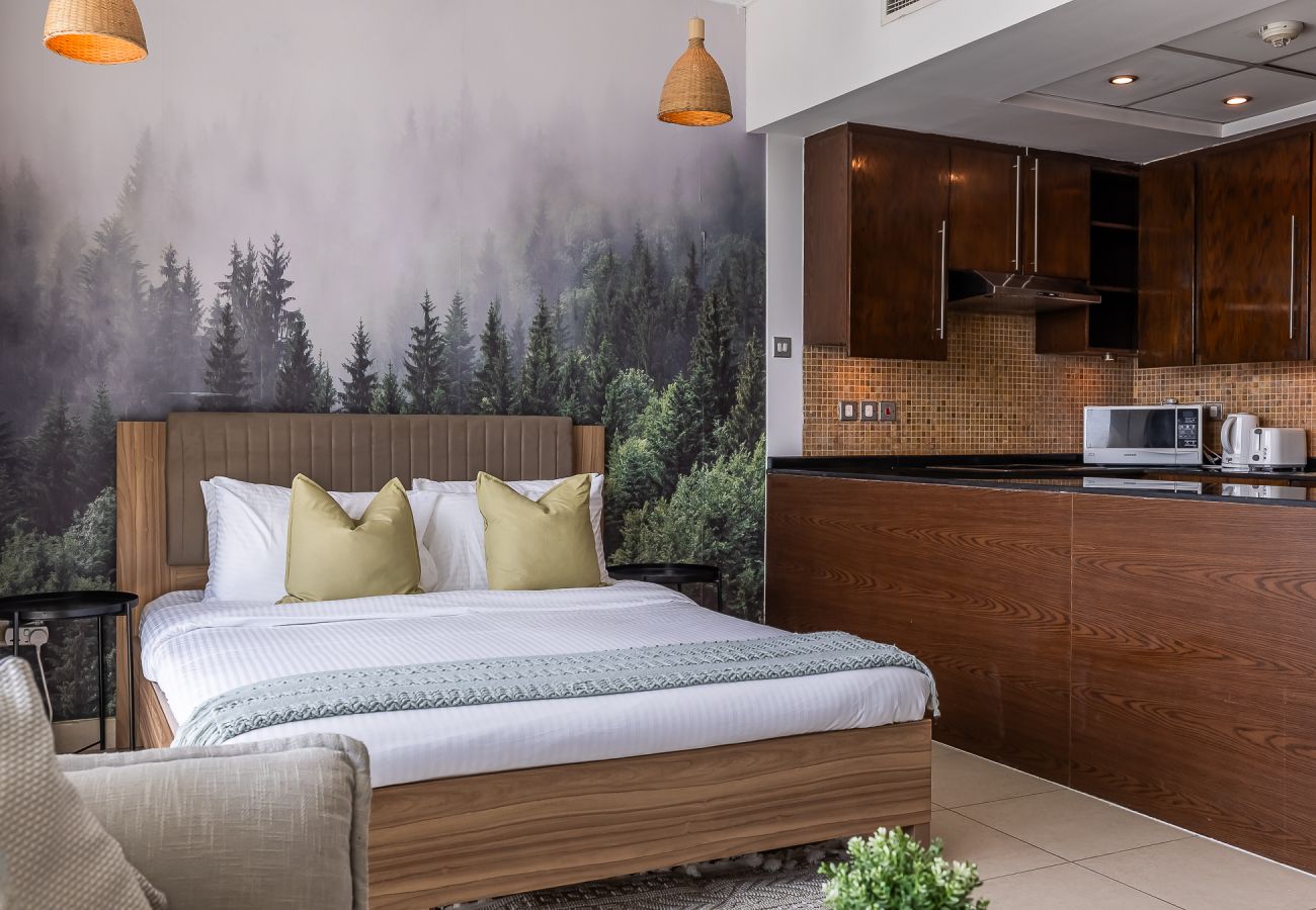 Studio in Dubai - Studio Next to Burj Khalifa / Large Balcony With City View