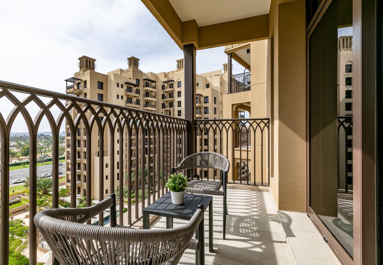 Apartment in Dubai - Chic 1-Bedroom Apartment | Asayel – Madinat Jumeirah Living