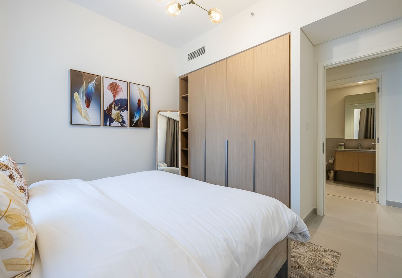 Apartment in Dubai - Eccentric 1-Bedroom Apartment in Dubai Creek Harbour with Stunning Views