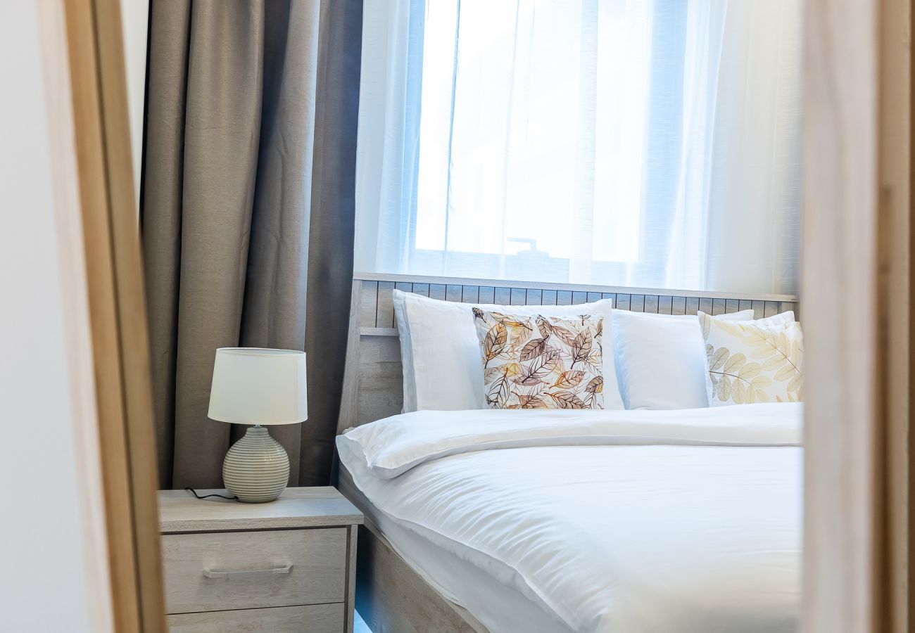 Apartment in Dubai - Eccentric 1-Bedroom Apartment in Dubai Creek Harbour with Stunning Views