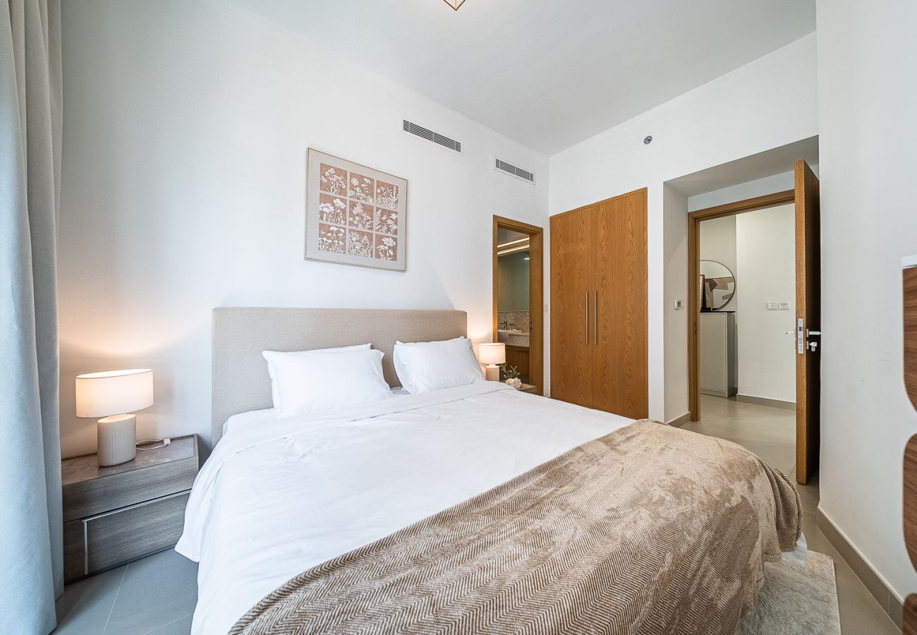 Apartment in Dubai - Burj Khalifa View I Modern Home I 2 Bedrooms 