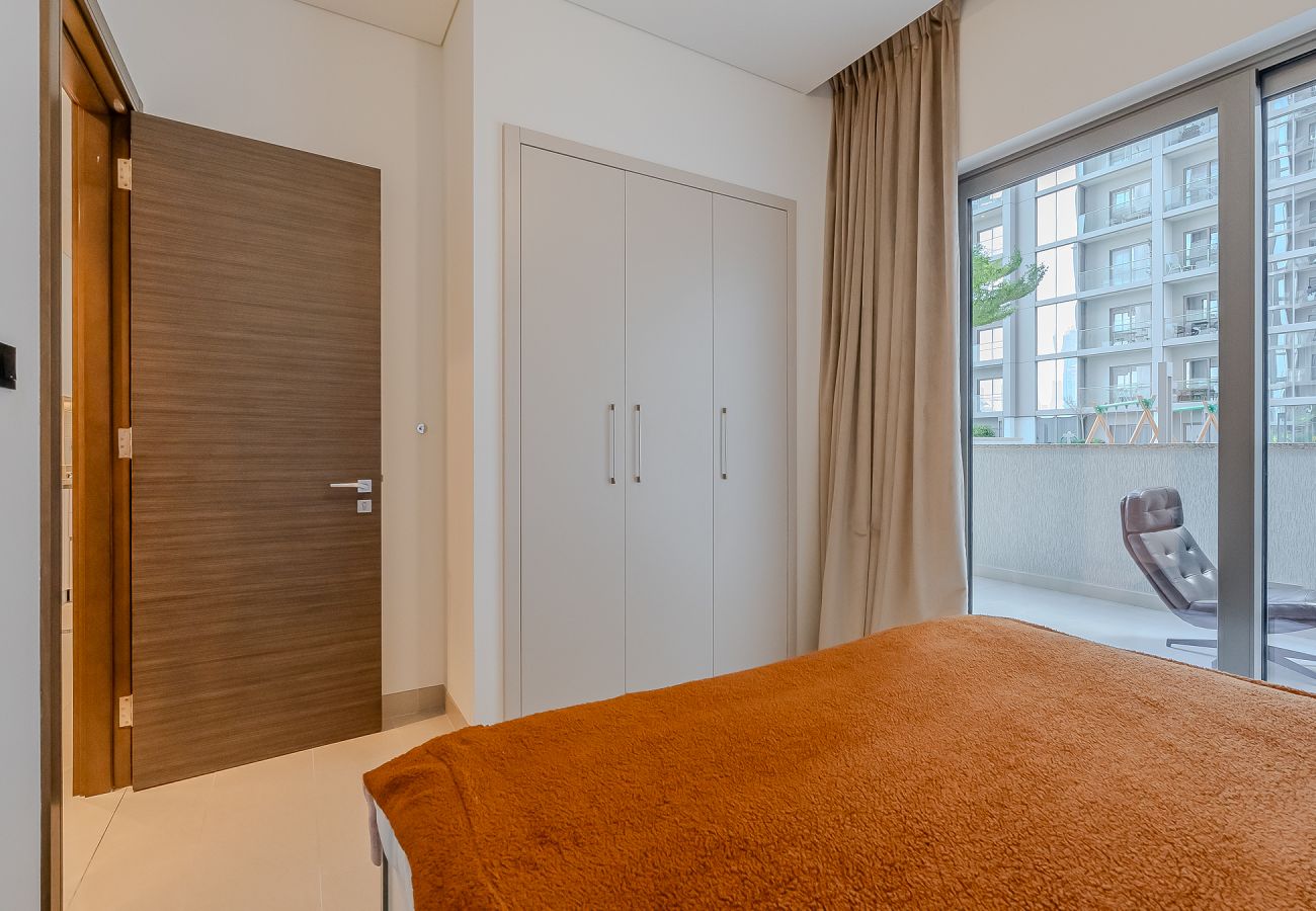 Apartment in Dubai - Spacious 1 Bedroom Apartment in Creek Sobha