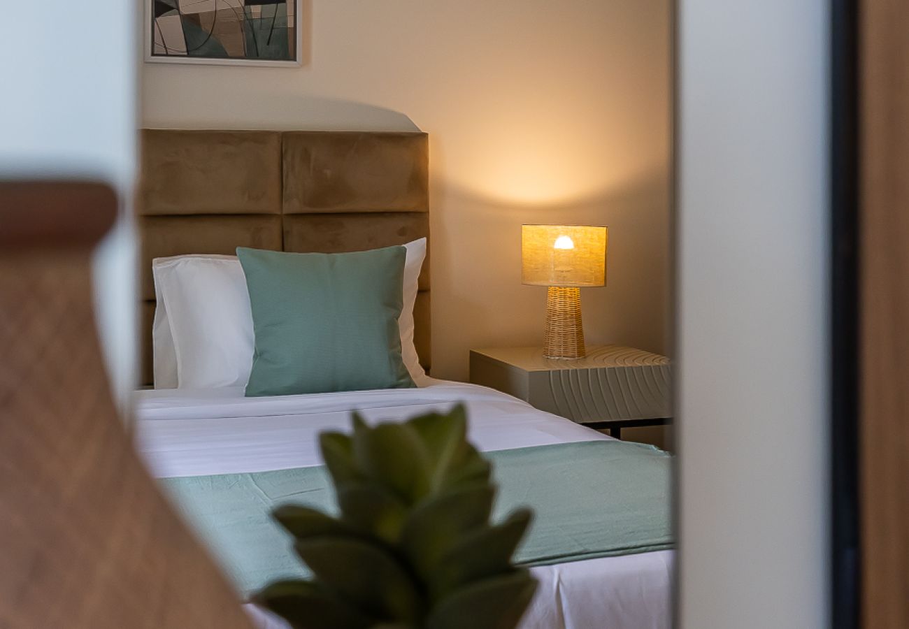 Apartment in Dubai - Chic 1-Bedroom Apartment | Surf, Creek Beach – Dubai Creek Harbour