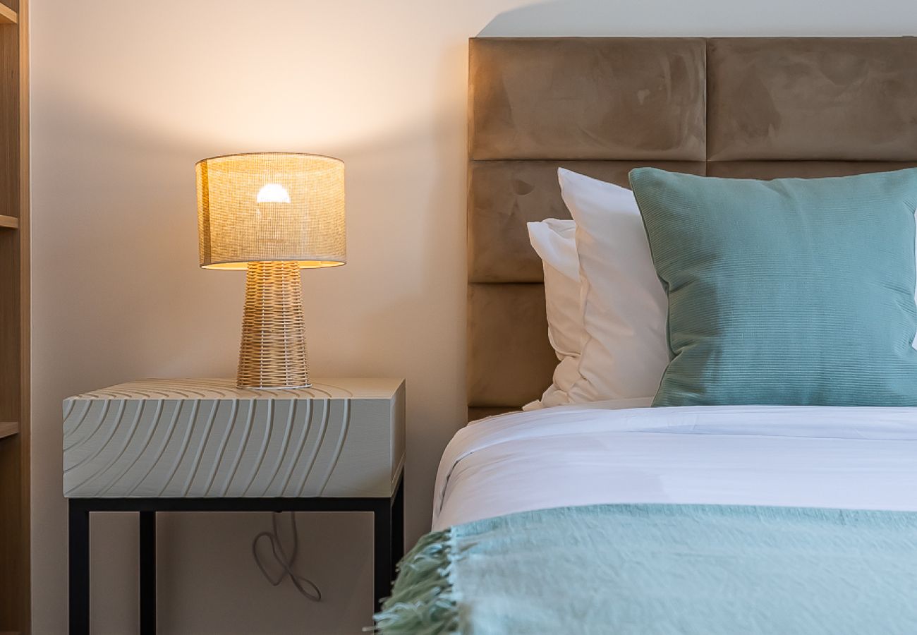 Apartment in Dubai - Chic 1-Bedroom Apartment | Surf, Creek Beach – Dubai Creek Harbour