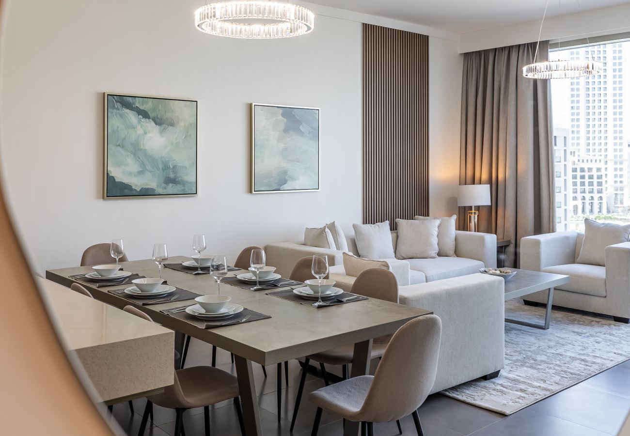 Apartment in Dubai - Elegant 3-Bedroom Apartment with Maid’s Room in Creek Gate – Dubai Creek Harbour