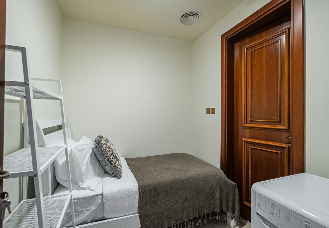 Apartment in Dubai - Stylish 2BDR apartment in Fairmont South I Palm Jumeirah