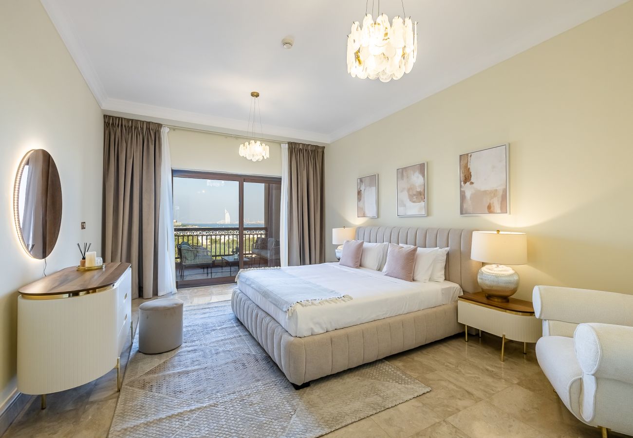 Apartment in Dubai - Elegant 1-Bedroom Apartment in Fairmont Residences South on The Palm