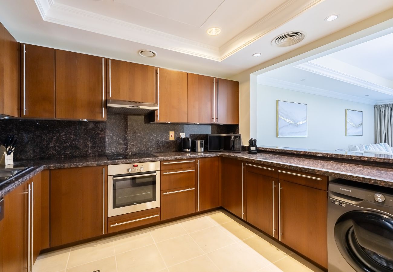 Apartment in Dubai - Elegant 1-Bedroom Apartment in Fairmont Residences South on The Palm