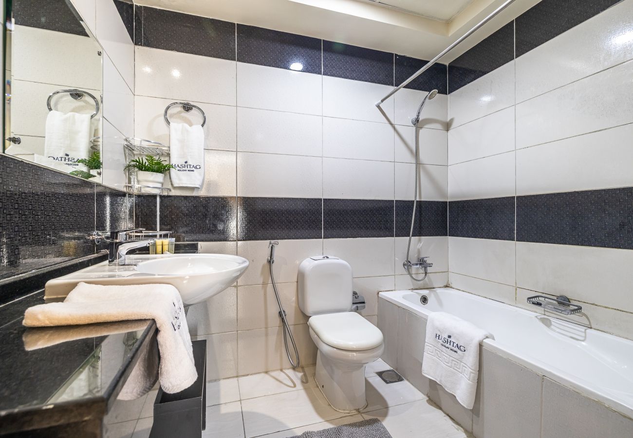 Apartment in Dubai - Modern 1BDR in JVC / with balcony