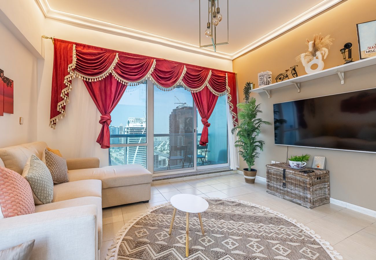 Apartment in Dubai - Close to metro | Water and City View | JLT