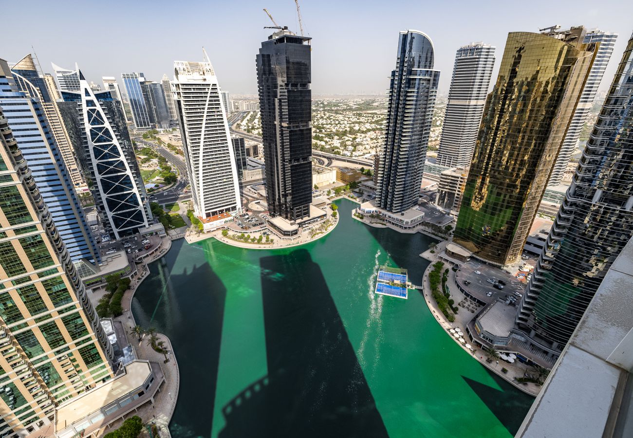 Apartment in Dubai - Close to metro | Water and City View | JLT