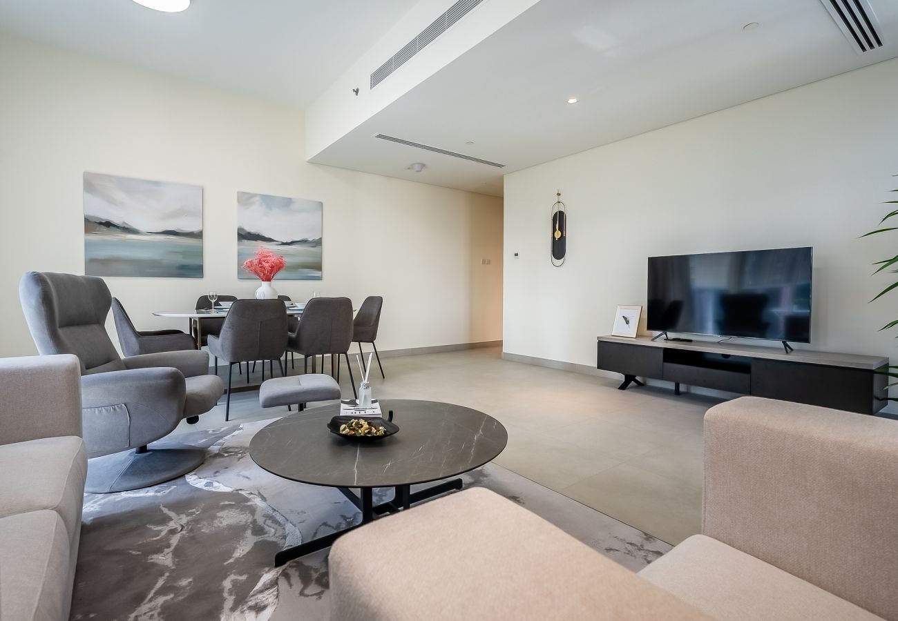 Apartment in Dubai - Spacious 2 BDR plus Maid room apartment with Sea View in Dubai Marina