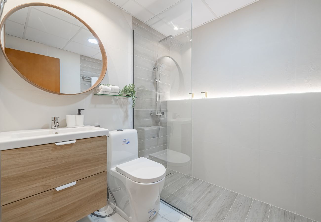 Apartment in Dubai - 1 BDR Apartment with office space / Dubai Marina