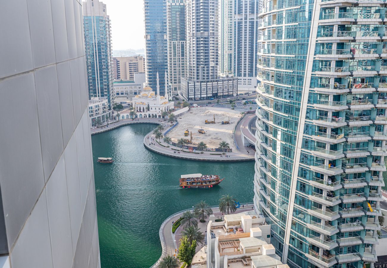 Apartment in Dubai - 1 BDR Apartment with office space / Dubai Marina