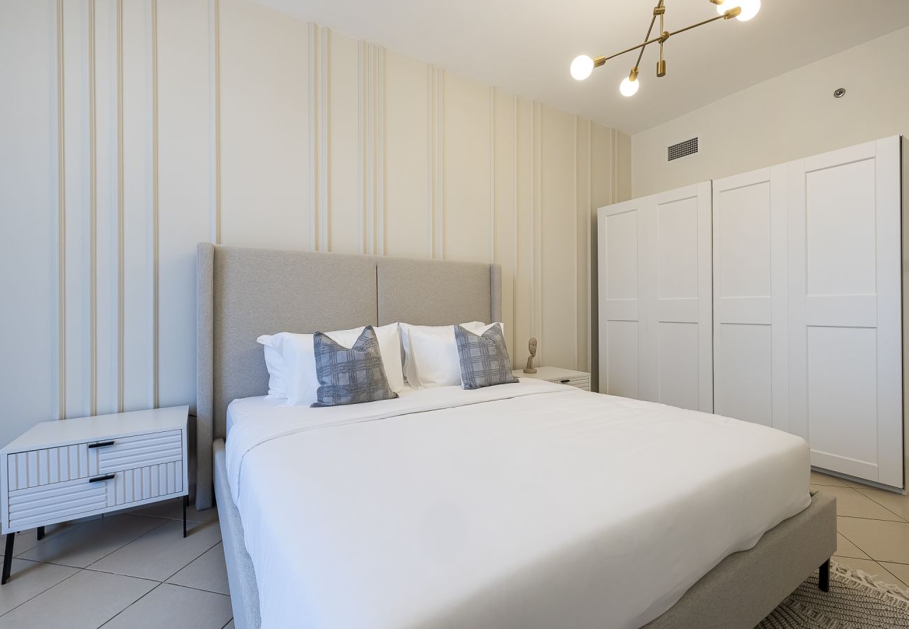 Apartment in Dubai - 1BDR Apartment with Dubai Marina view I Close to Metro