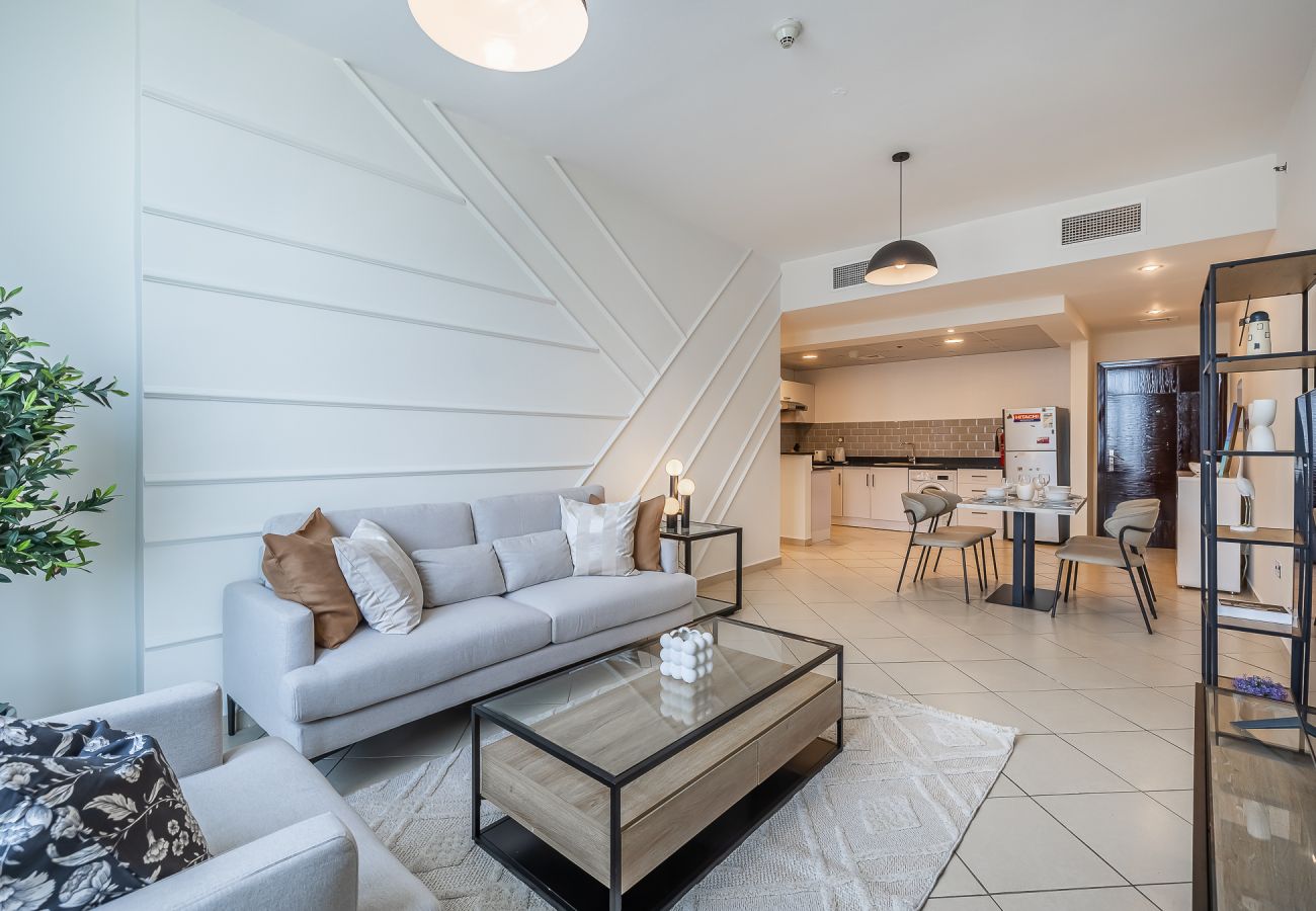 Apartment in Dubai - 1BDR Apartment with Dubai Marina view I Close to Metro