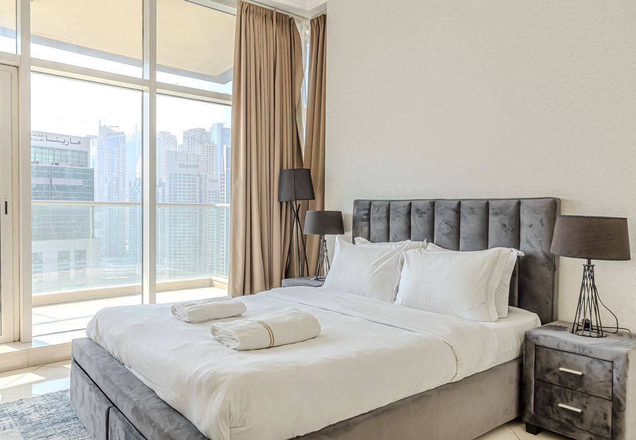 Apartment in Dubai - Spacious 3BDR Apartment in Marina with working desk