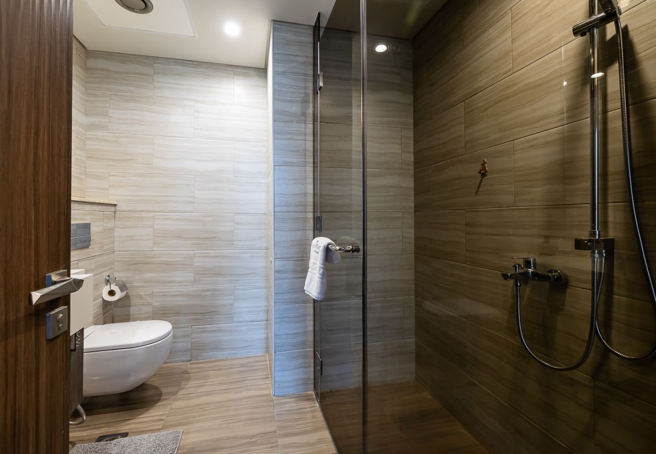 Apartment in Dubai - Modern 2BDR Apartment in JLT I MBL