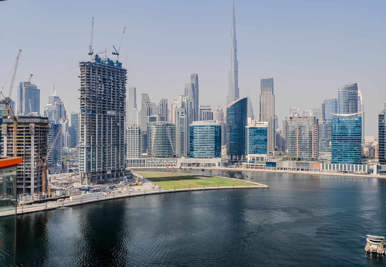 Apartment in Dubai - Studio with Burj Khalifa View