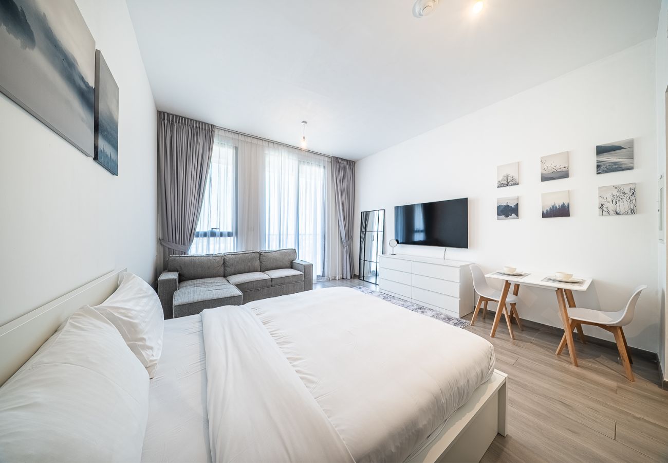 Apartment in Dubai - Spacious Studio in Dubai Production City