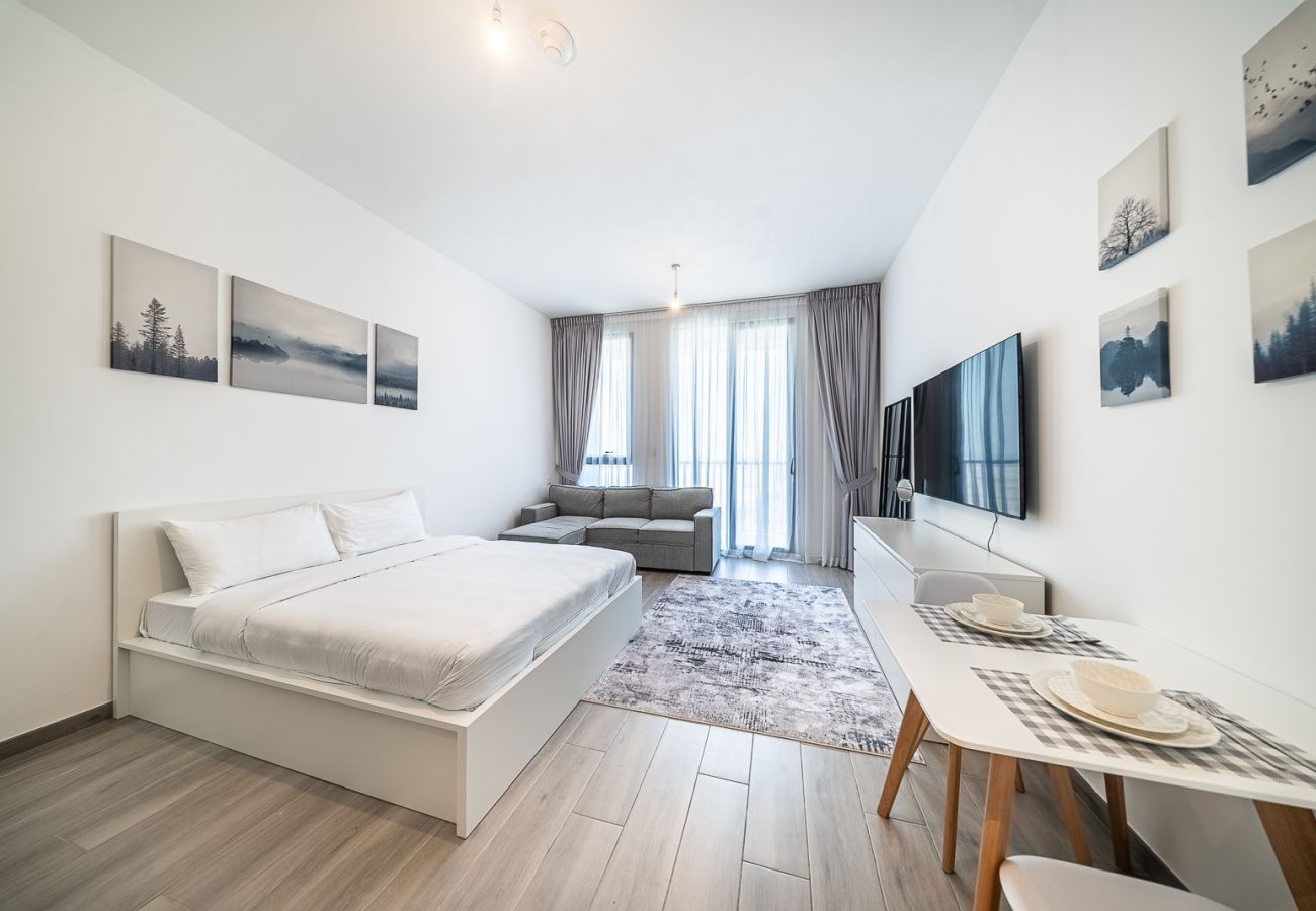 Apartment in Dubai - Spacious Studio in Dubai Production City