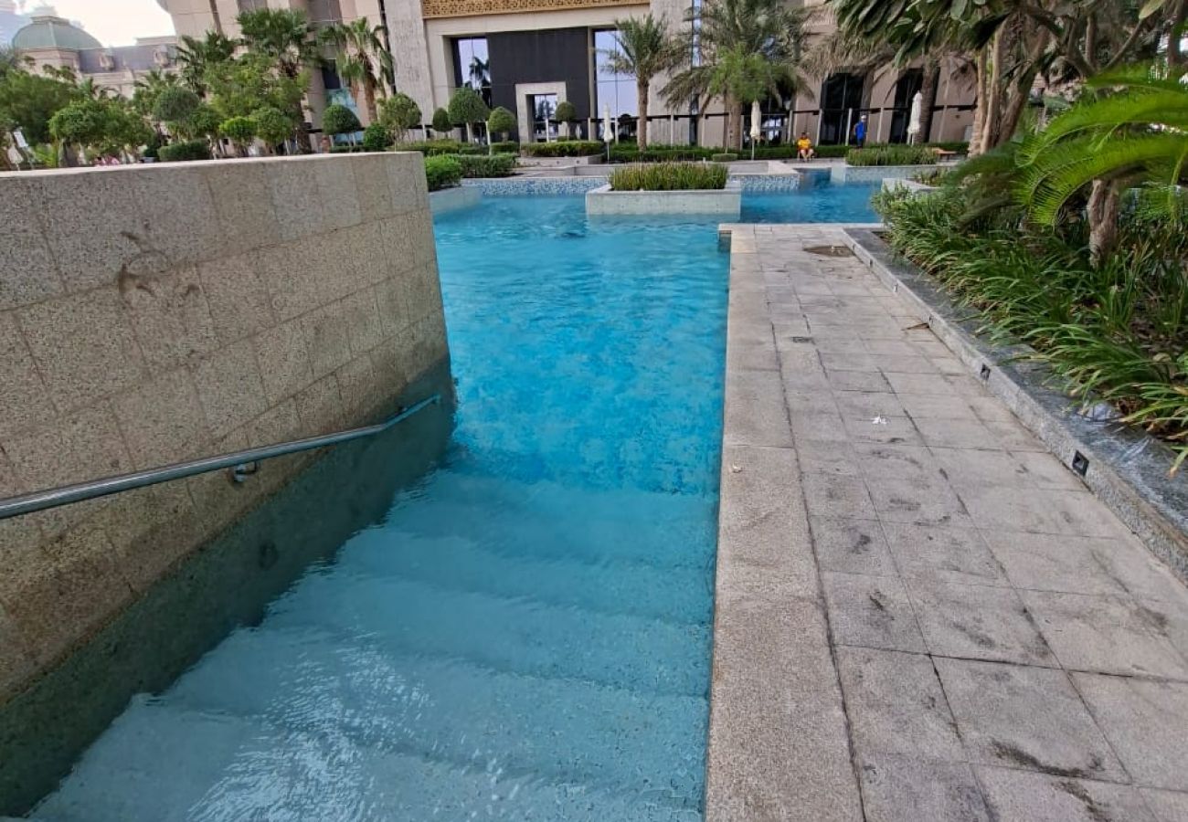 Apartment in Dubai - Spacious 3BDR + maid room / Business Bay