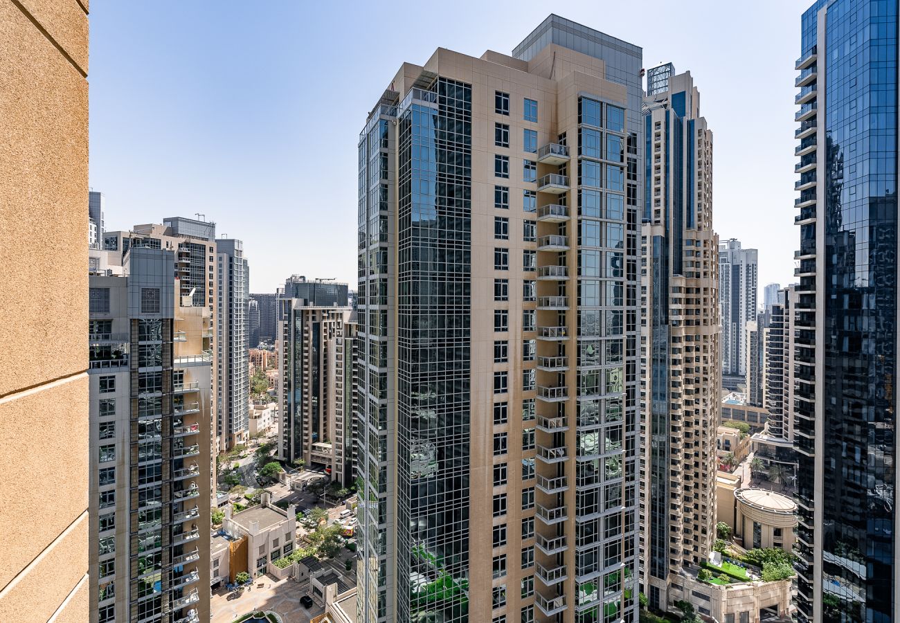 Apartment in Dubai - Spacious 1BDR apartment in Downtown Dubai I Near Burj Khalifa