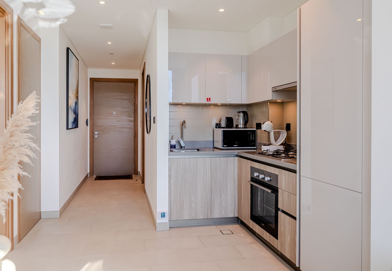 Apartment in Dubai - Modern & Cozy 1 BDR apartment with Burj Khalifa views