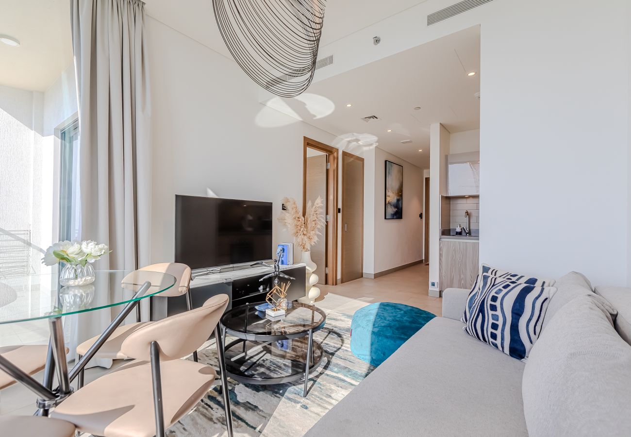 Apartment in Dubai - Modern & Cozy 1 BDR apartment with Burj Khalifa views