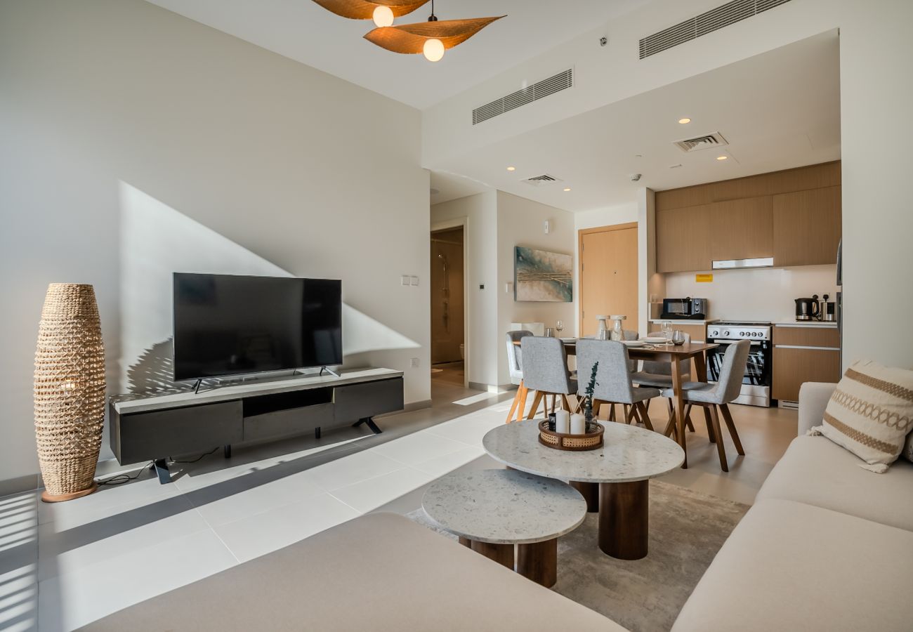 Apartment in Dubai - Upgraded I Creek Beach I Summer Tower 