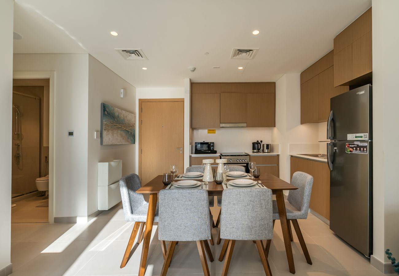 Apartment in Dubai - Upgraded I Creek Beach I Summer Tower 