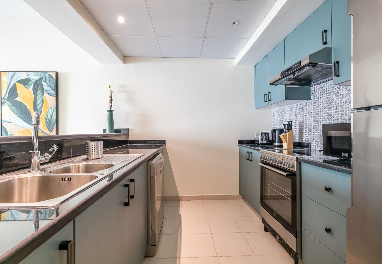 Apartment in Dubai - Great 1BDR Apartment in The Greens / Close to Dubai Marina 