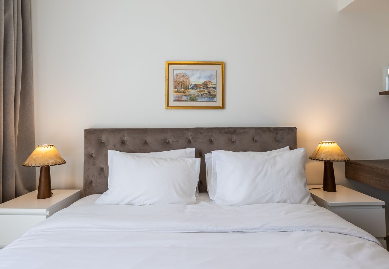 Apartment in Dubai - Modern 3-Bedroom Villa with Garden | Tilal Al Ghaf | Family-Friendly / B245