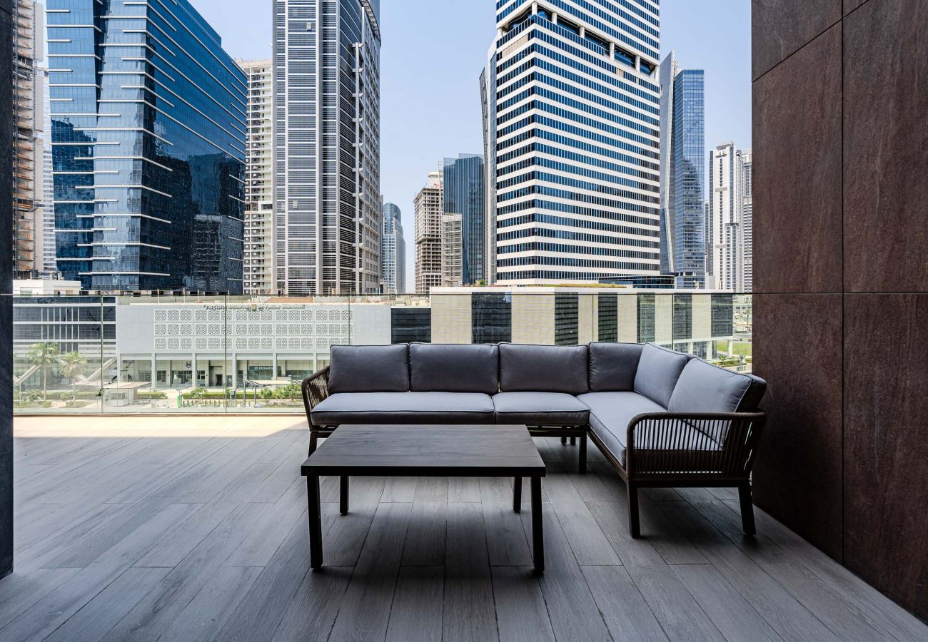 Apartment in Dubai - Luxurious 2-Bedroom Apartment in Business Bay