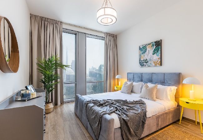 Apartment in Dubai - Superb 1-Bedroom Apartment in Amna Tower – Stunning Views of Burj Khalifa & Business Bay