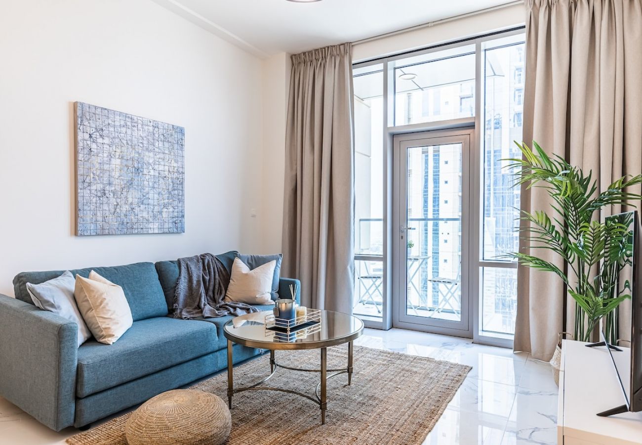 Apartment in Dubai - Superb 1-Bedroom Apartment in Amna Tower – Stunning Views of Burj Khalifa & Business Bay