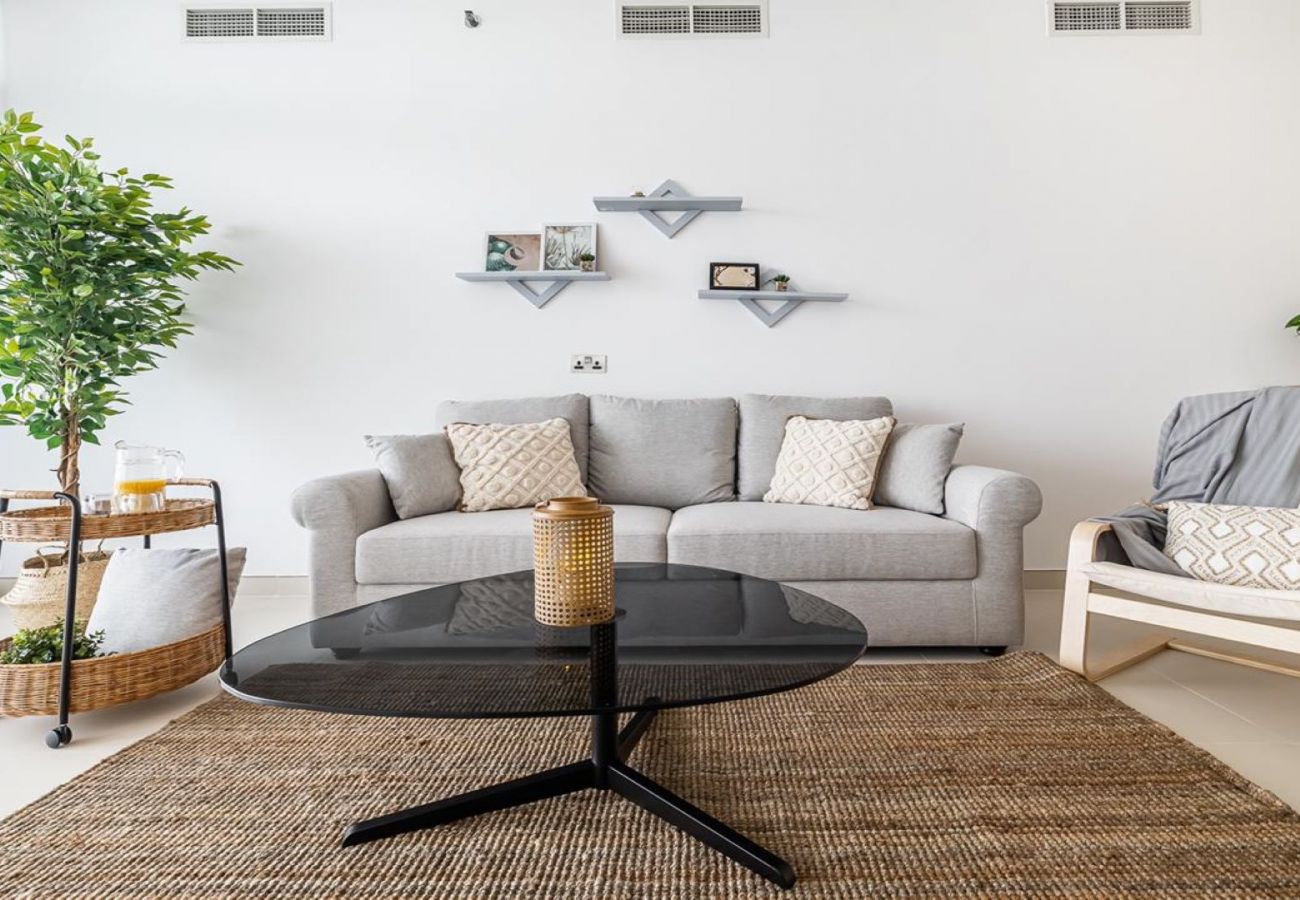 Apartment in Dubai - 317 / 2BDR+maid room / Sea view / The Palm 