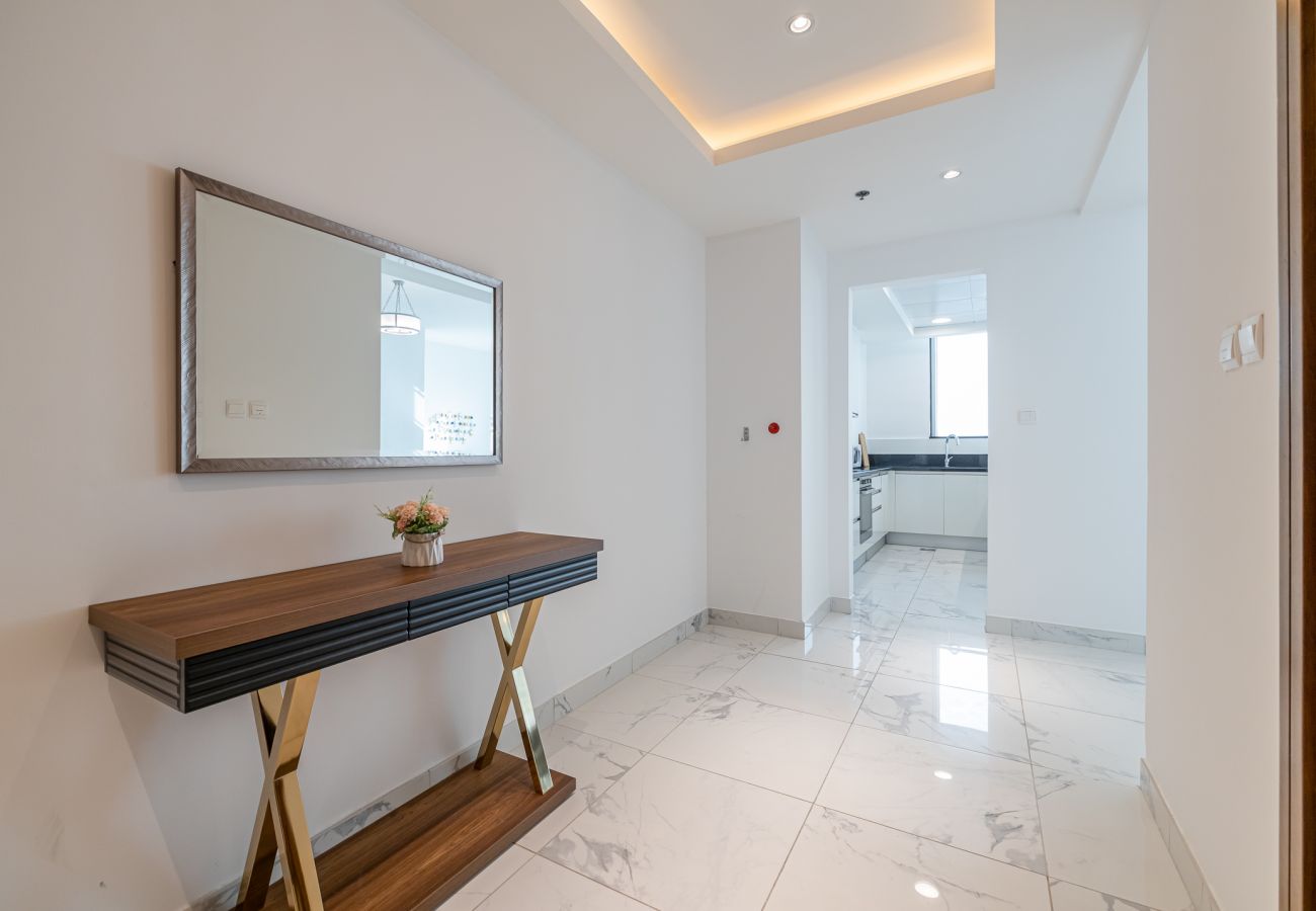 Apartment in Dubai - Spacious  3BDR + maid room / Business Bay /Noora Tower 