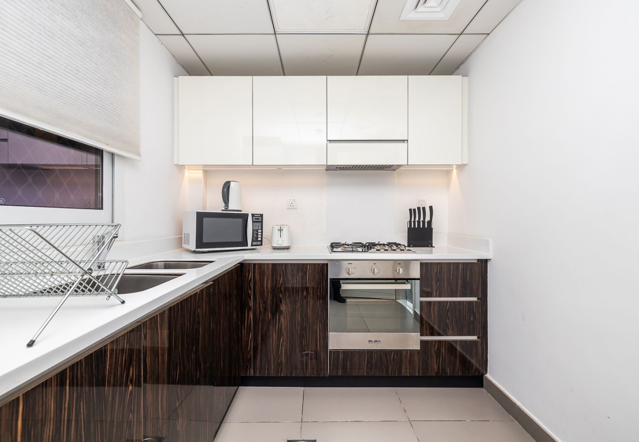 Apartment in Dubai - Beautiful 1Bedroom Apartment / J8