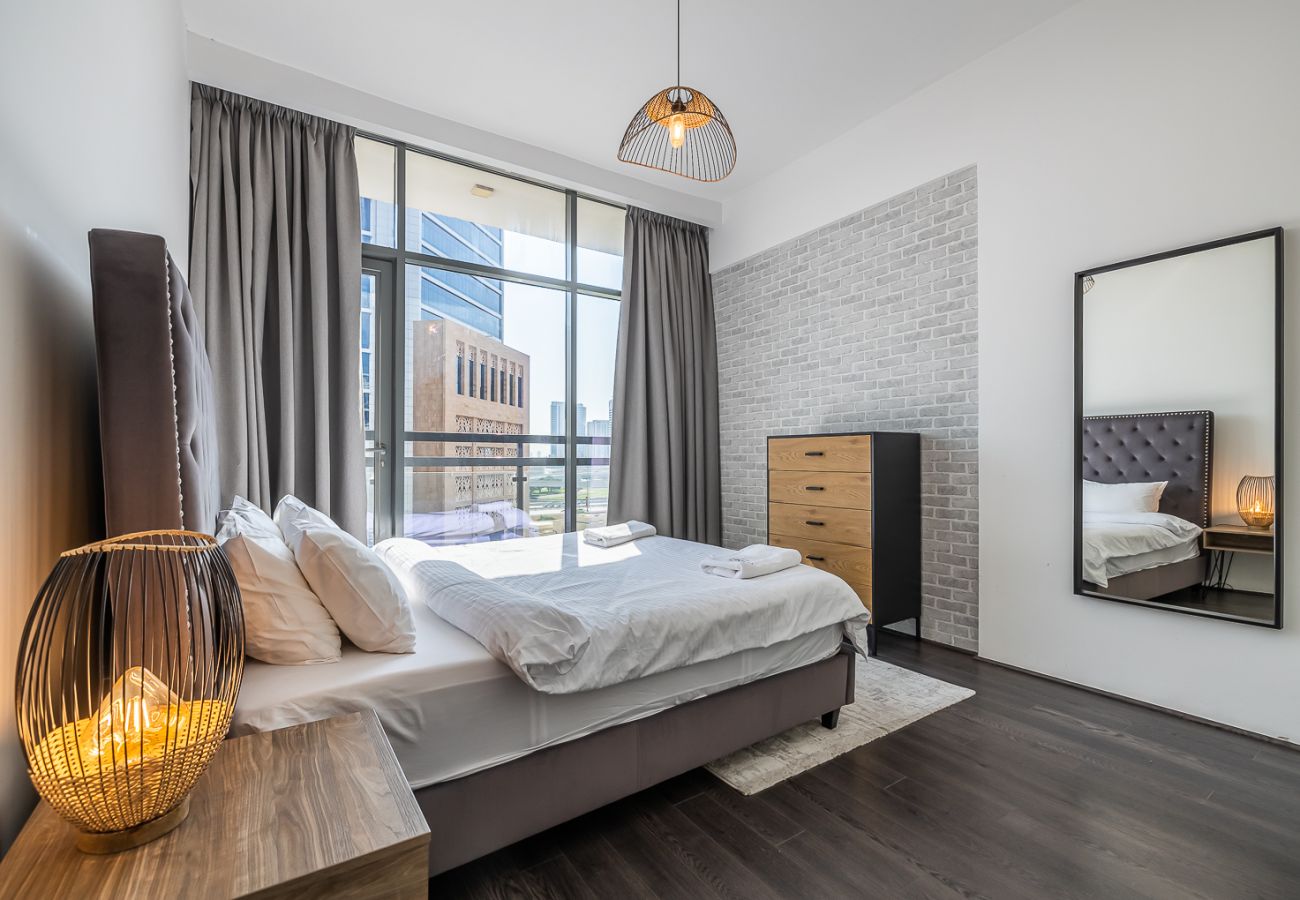 Apartment in Dubai - Beautiful 1Bedroom Apartment / J8