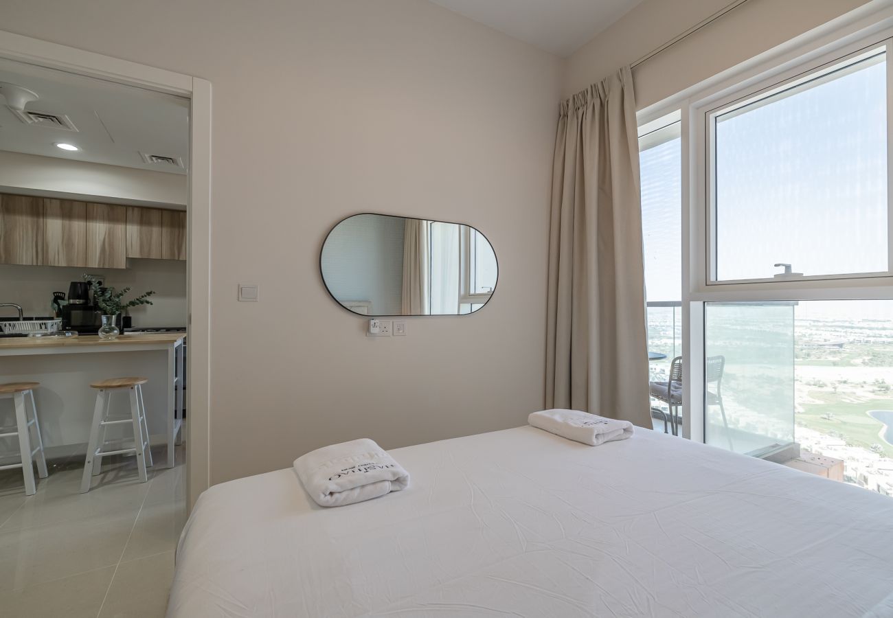 Apartment in Dubai - Charming 1-Bedroom Apartment in Damac Hills 