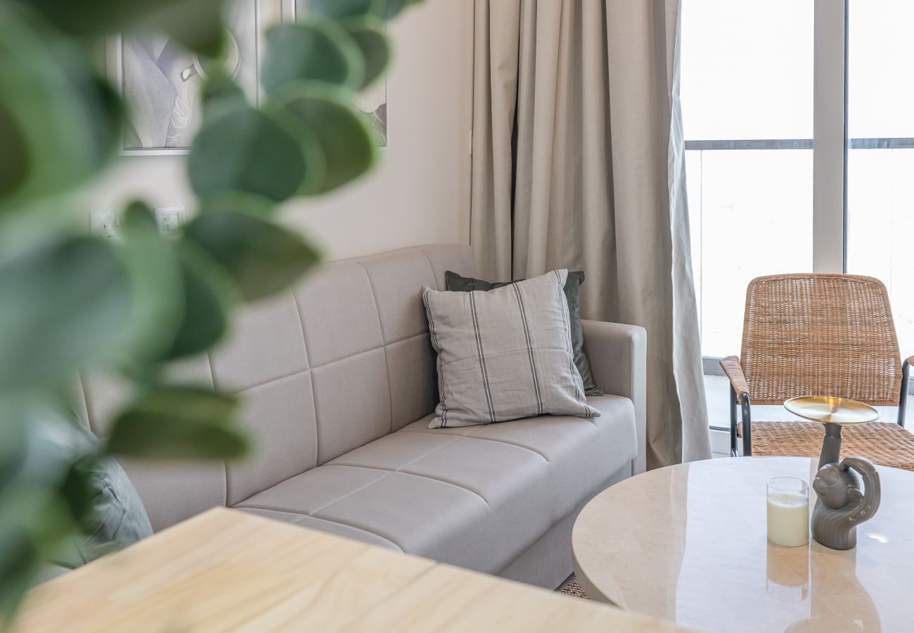 Apartment in Dubai - Charming 1-Bedroom Apartment in Damac Hills 