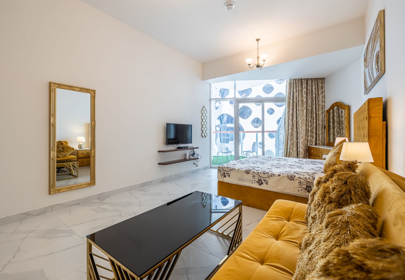 Studio in Dubai - It’s great view at night from your balcony and even bed