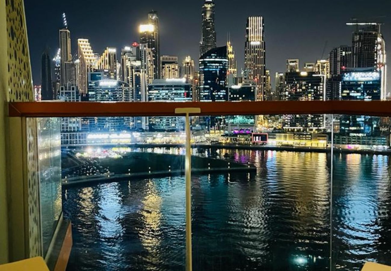 Studio in Dubai - It’s great view at night from your balcony and even bed