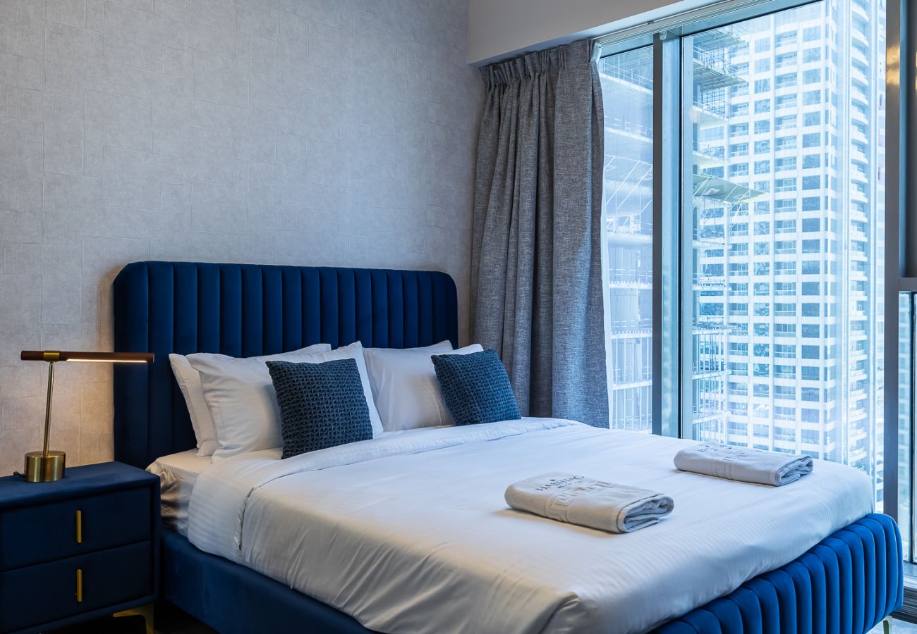 Apartment in Dubai - Comfortable Living I 2-Bedroom Apartment at MBL Residences, JLT