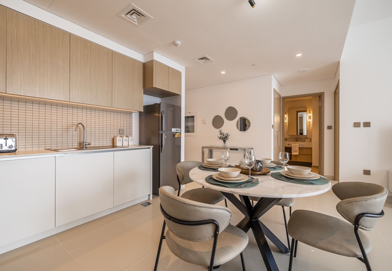 Apartment in Dubai - Modern Comfort Meets Elegance in Creek Harbour – 1BDR at 17 Icon Bay