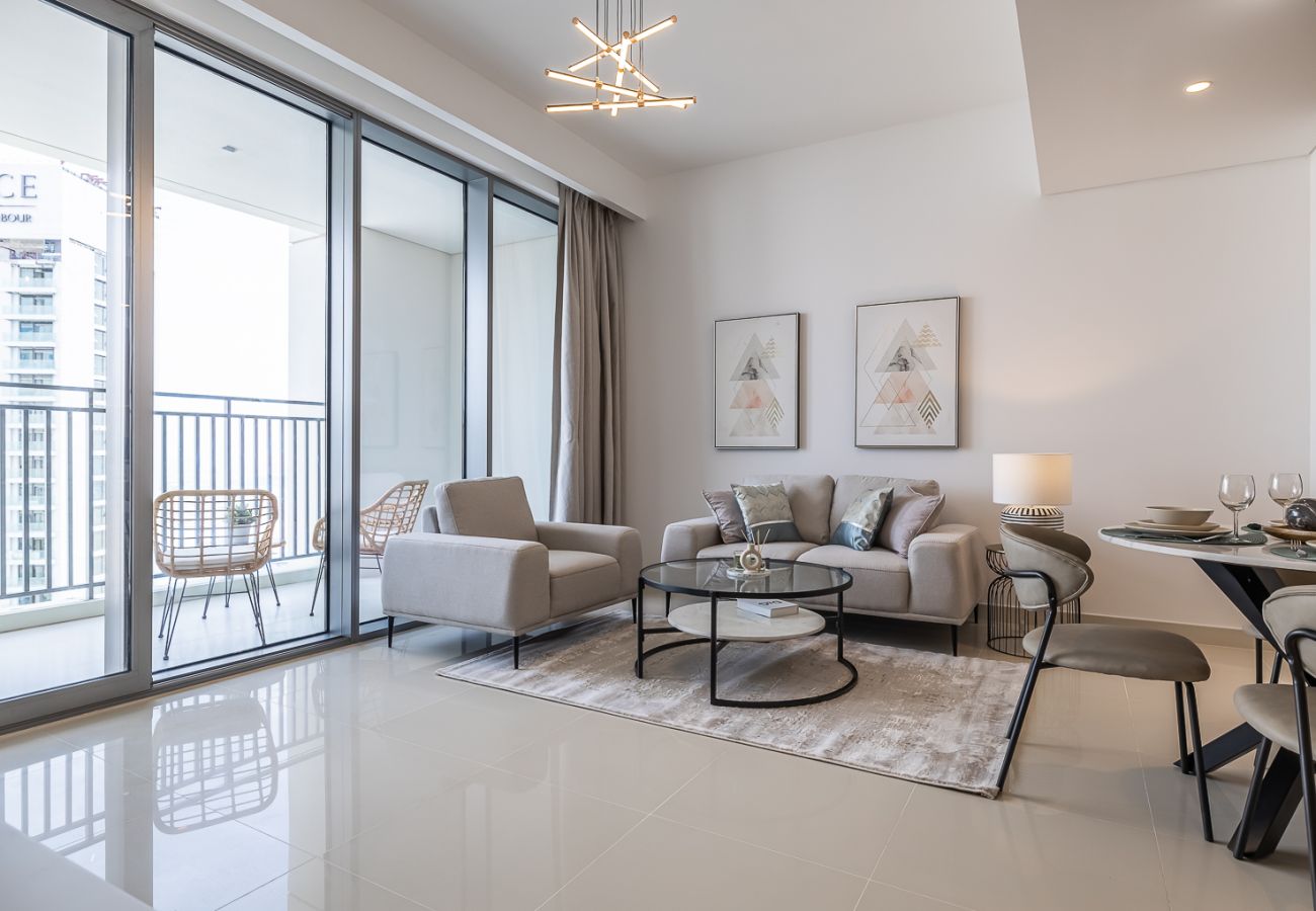 Apartment in Dubai - Modern Comfort Meets Elegance in Creek Harbour – 1BDR at 17 Icon Bay