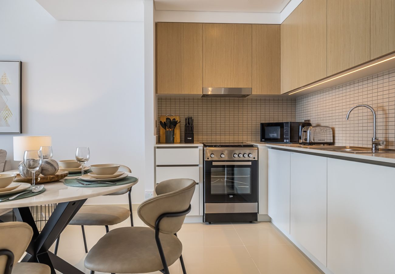Apartment in Dubai - Modern Comfort Meets Elegance in Creek Harbour – 1BDR at 17 Icon Bay